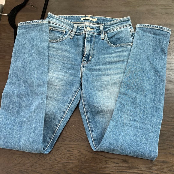 Levi’s - Picture 8 of 8